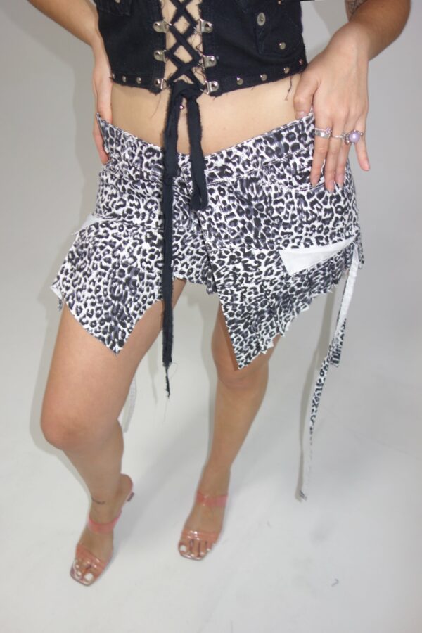 HOE SCHOOL mini skirt 21 - Imagen 5