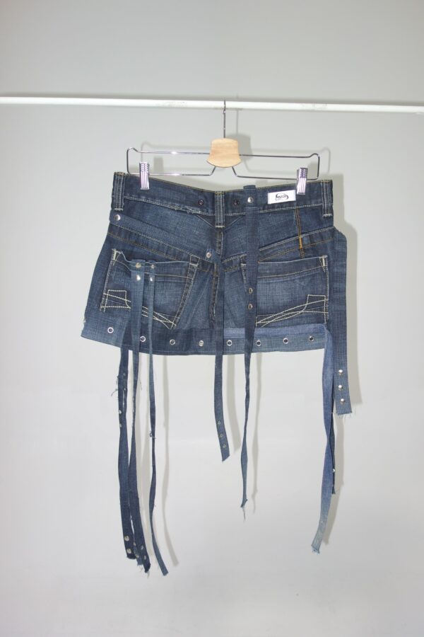 Upcycling mini skirt 2 - Imagen 3