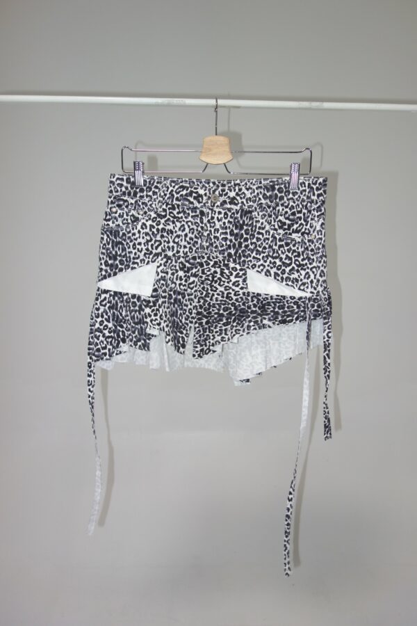 HOE SCHOOL mini skirt 21