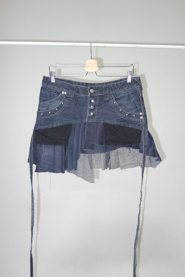 HOE SCHOOL mini skirt 11