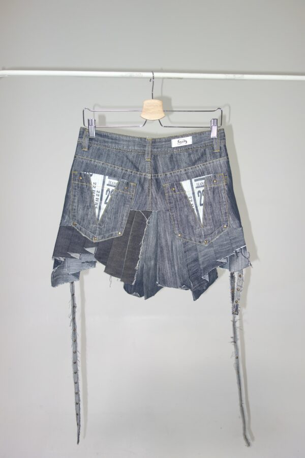 HOE SCHOOL mini skirt 22 - Imagen 3