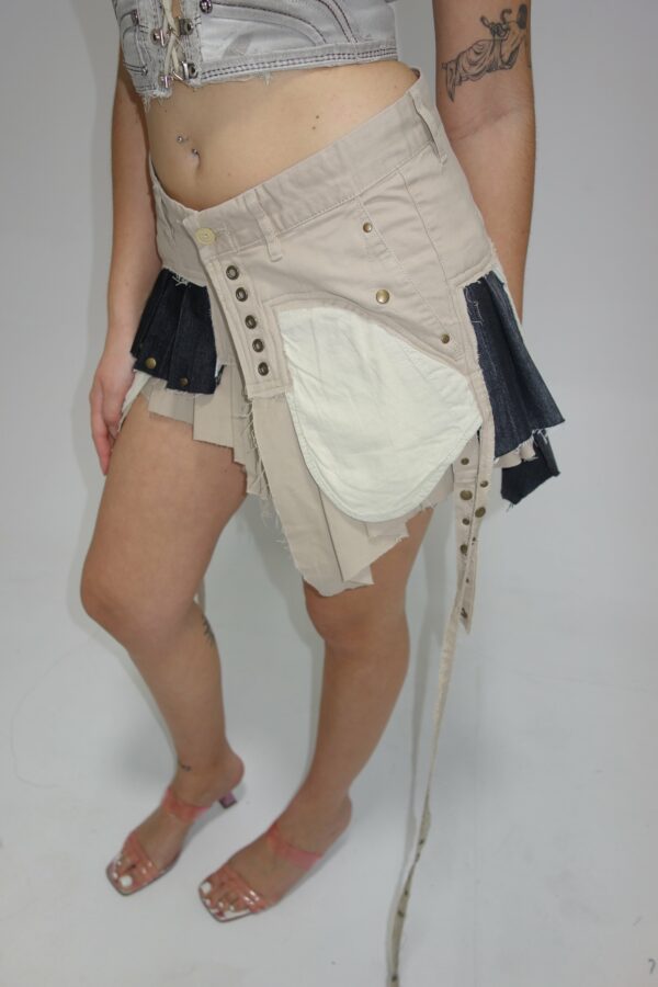 HOE SCHOOL mini skirt 19 - Imagen 8